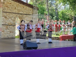 Село Арбанаси - Национален фолклорен фестивал "Насред мегдана в Арбанаси"