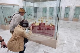 Ямбол - Безистен - Панагюрско златно съкровище - реплика