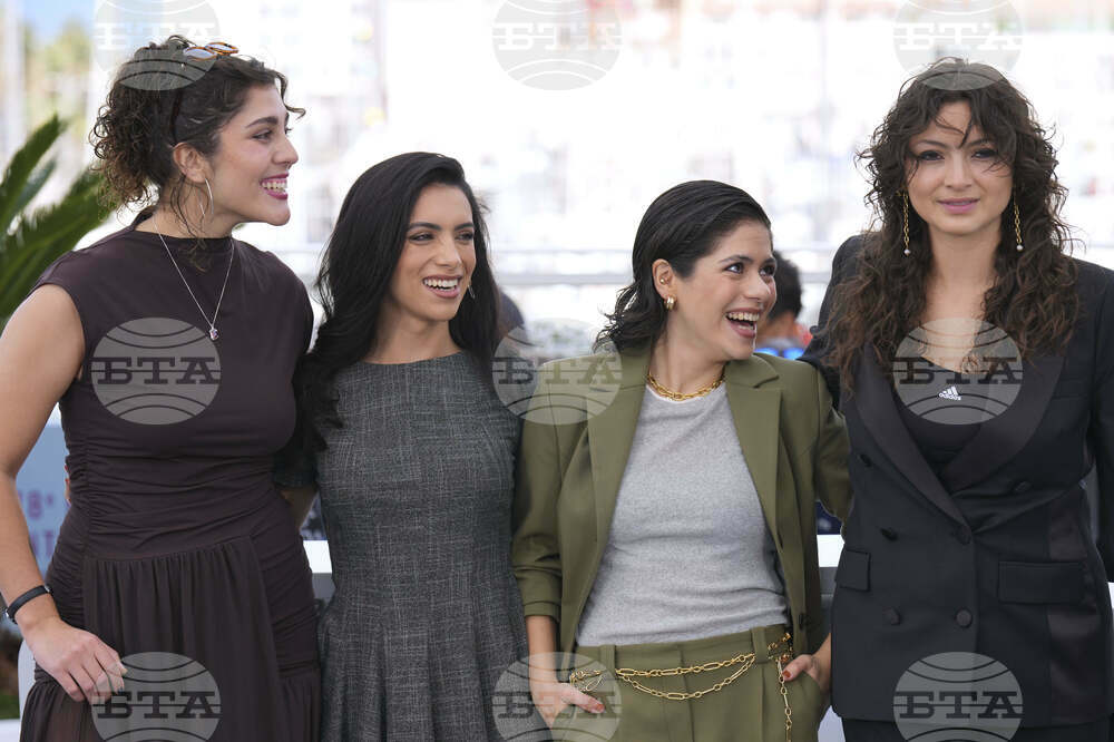 France Cannes 2025 La Ola Photo Call