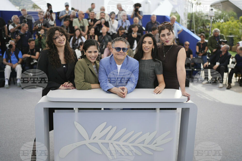 France Cannes 2025 La Ola Photo Call