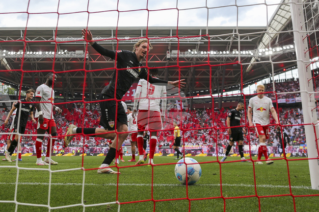 Волтемаде се завръща за предсезонната подготовка на Щутгарт, Мийо също е свързан с трансфер