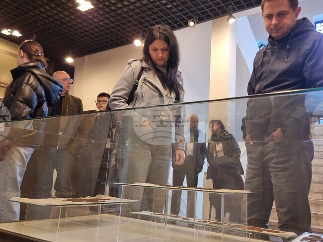 Кърджали - музей - епископски одежди