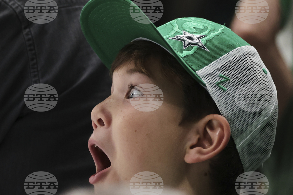 APTOPIX Jets Stars Hockey