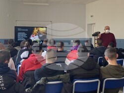 Снимка: Община Ловеч - Кампания за превенция на разпространението и употребата на наркотични вещества сред учениците се провежда в Ловеч