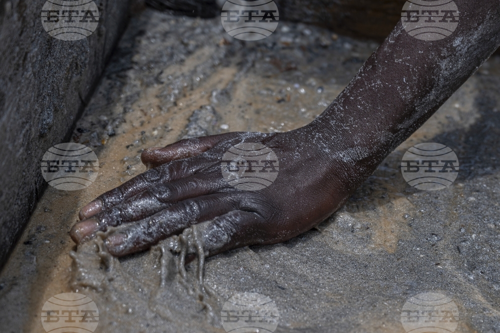 Congo-Coltan Mining