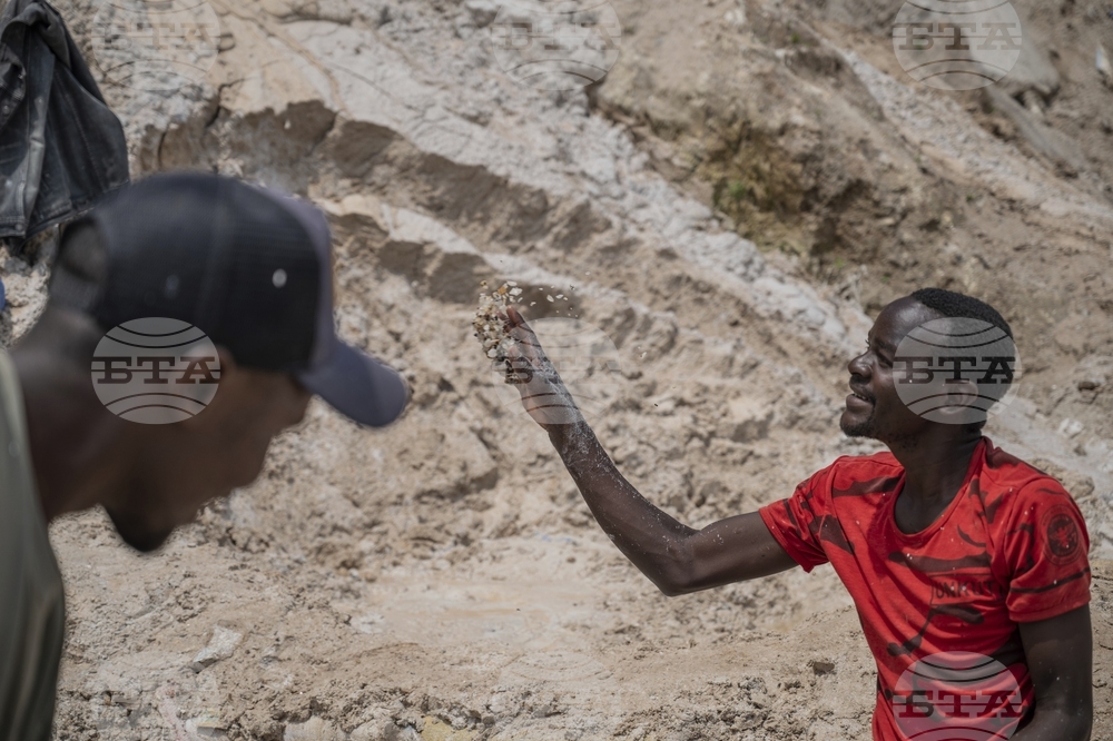 Congo-Coltan Mining