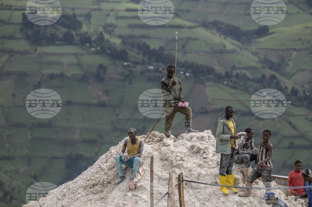 Congo-Coltan Mining
