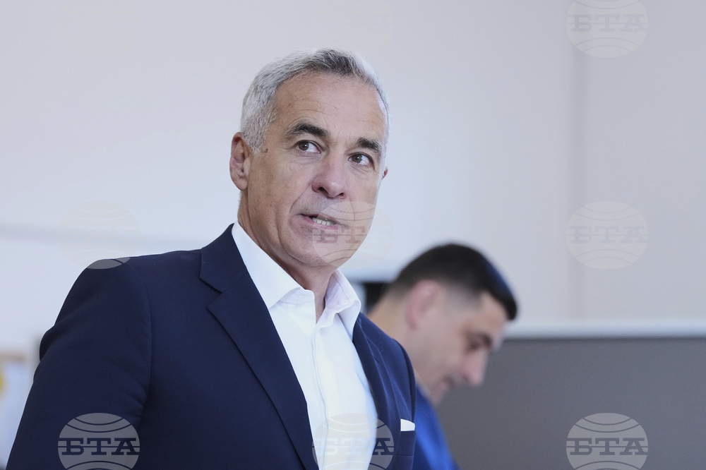 Калин Джорджеску: Моля се Никушор Дан да бъде мъдър президент на Румъния