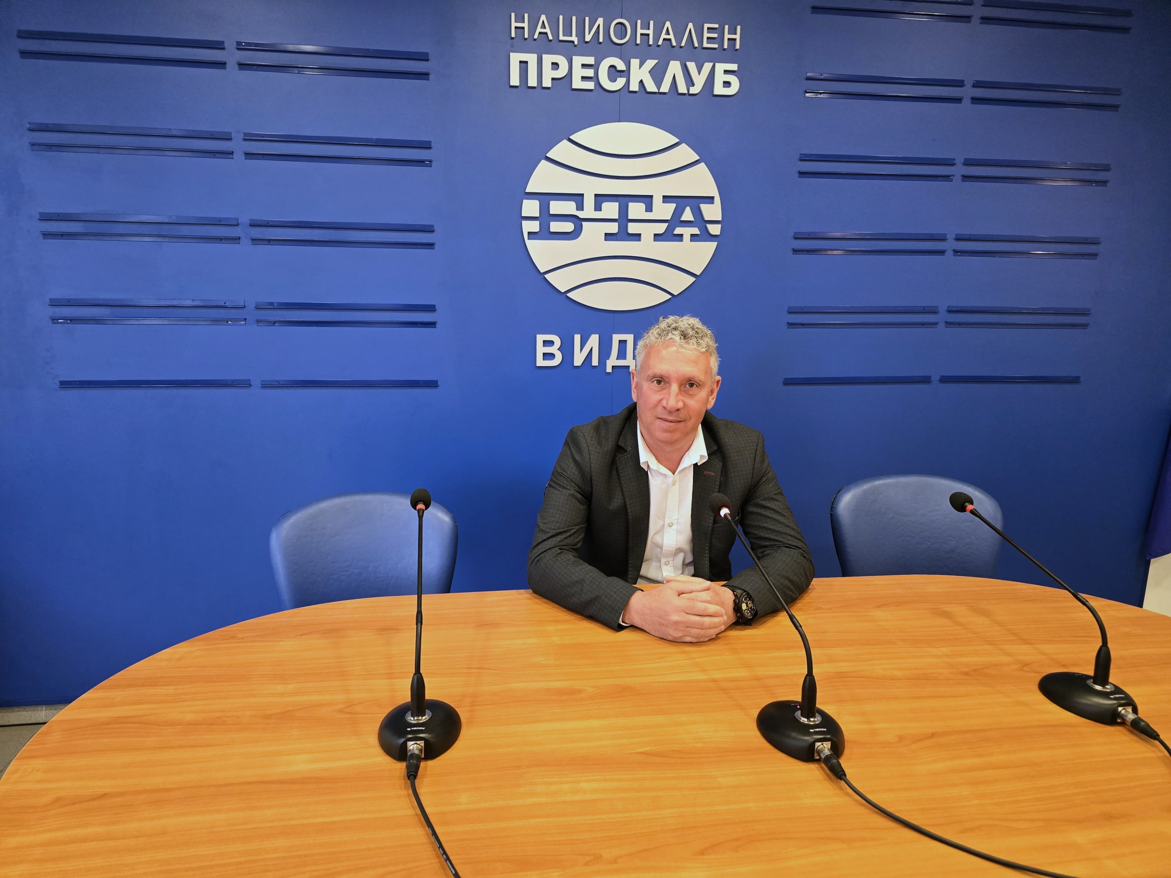 Белоградчишките скали са световно богатство, каза кметът на Белоградчик Боян Минков при представянето на априлския брой на списание ЛИК на тема „България и световните изложения“