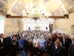 Храм "Св. великомъченик Мина" - света литургия