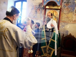 Храм "Св. великомъченик Мина" - света литургия