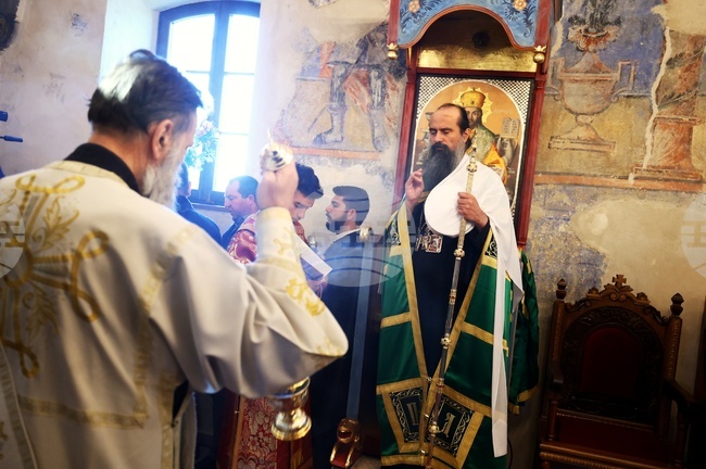 Храм "Св. великомъченик Мина" - литургия