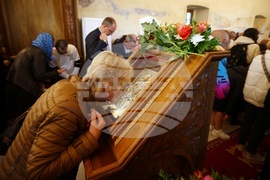 Храм "Св. великомъченик Мина" - света литургия