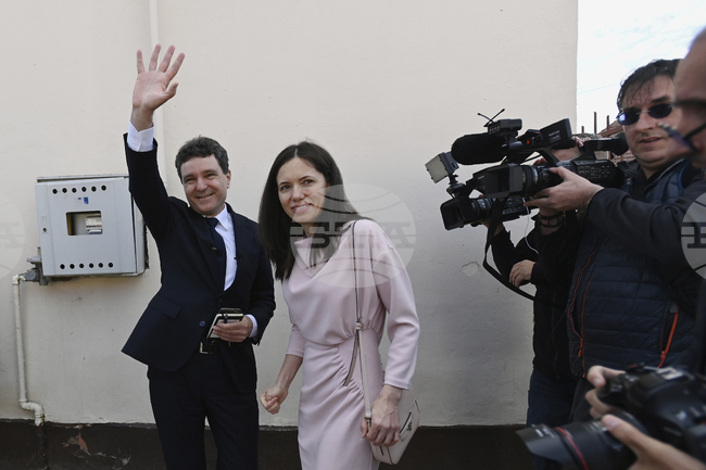 Коя е Мирабела Градинару - новата първа дама на Румъния