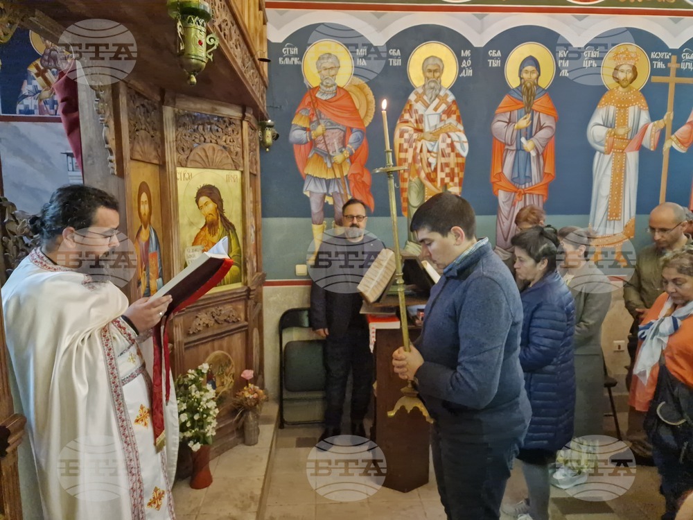 Нека винаги и във всичко да имаме доверие в Бога, каза отец Давид в храм „Св. Мина“ във Велико Търново