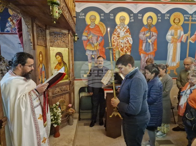 Нека винаги и във всичко да имаме доверие в Бога, каза отец Давид в храм „Св. Мина“ във Велико Търново