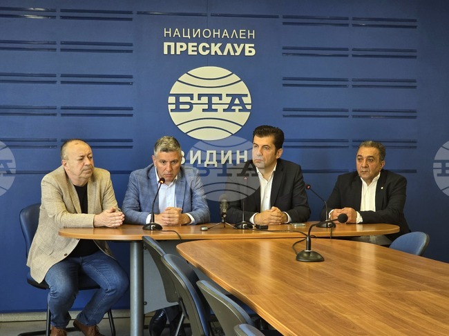 Говорим с хората, за да премахнем страховете им за еврозоната, каза във Видин лидерът на "Продължаваме промяната" Кирил Петков