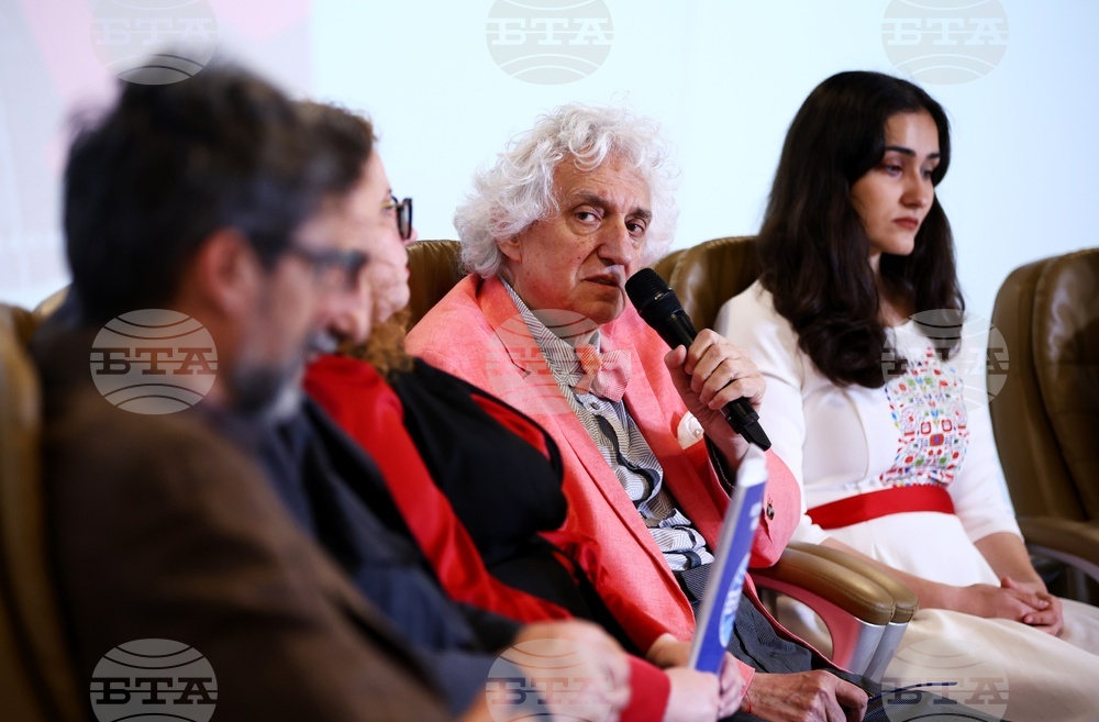 БТА - зала „МаксиМ“ - Списание ЛИК - априлски брой - „България и световните изложения“ - представяне