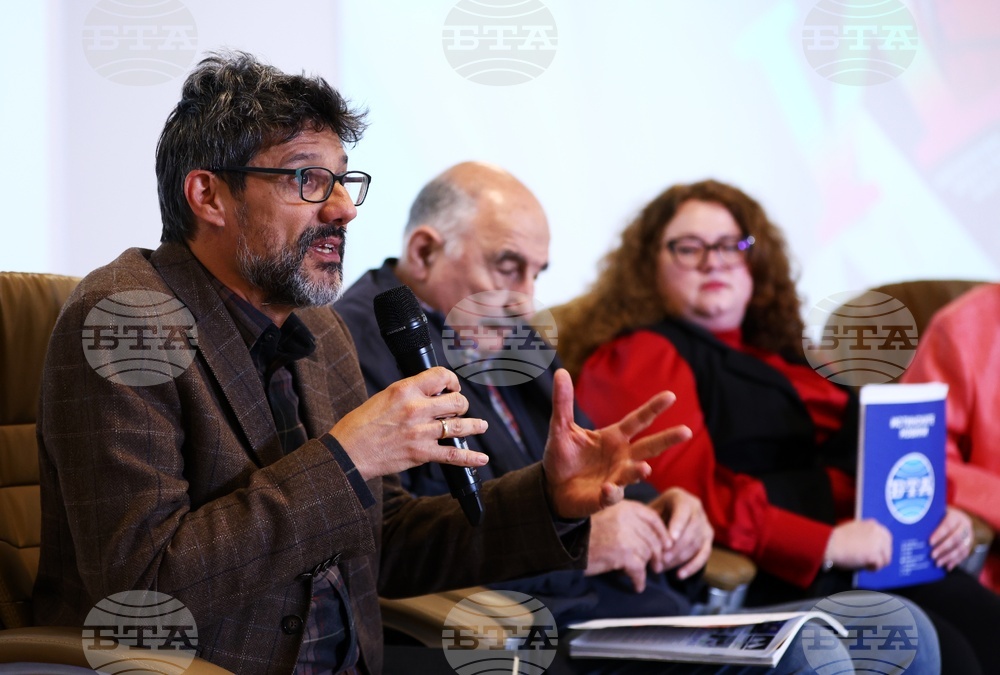 БТА - зала „МаксиМ“ - Списание ЛИК - априлски брой - „България и световните изложения“ - представяне