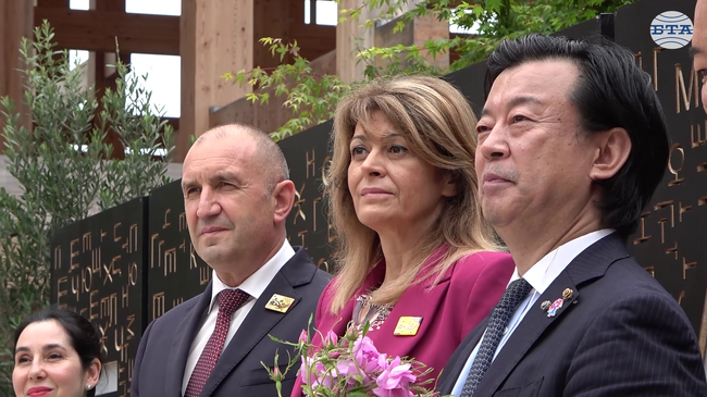 Президентът Румен Радев и водената от него делегация посетиха българския павилион на ЕКСПО 2025 в Осака