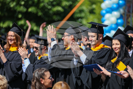 Благоевград - Американски университет - дипломиране