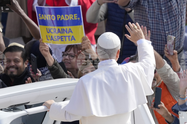 АНСА: Кремъл благодари на папата за предложението да бъде домакин на мирни преговори