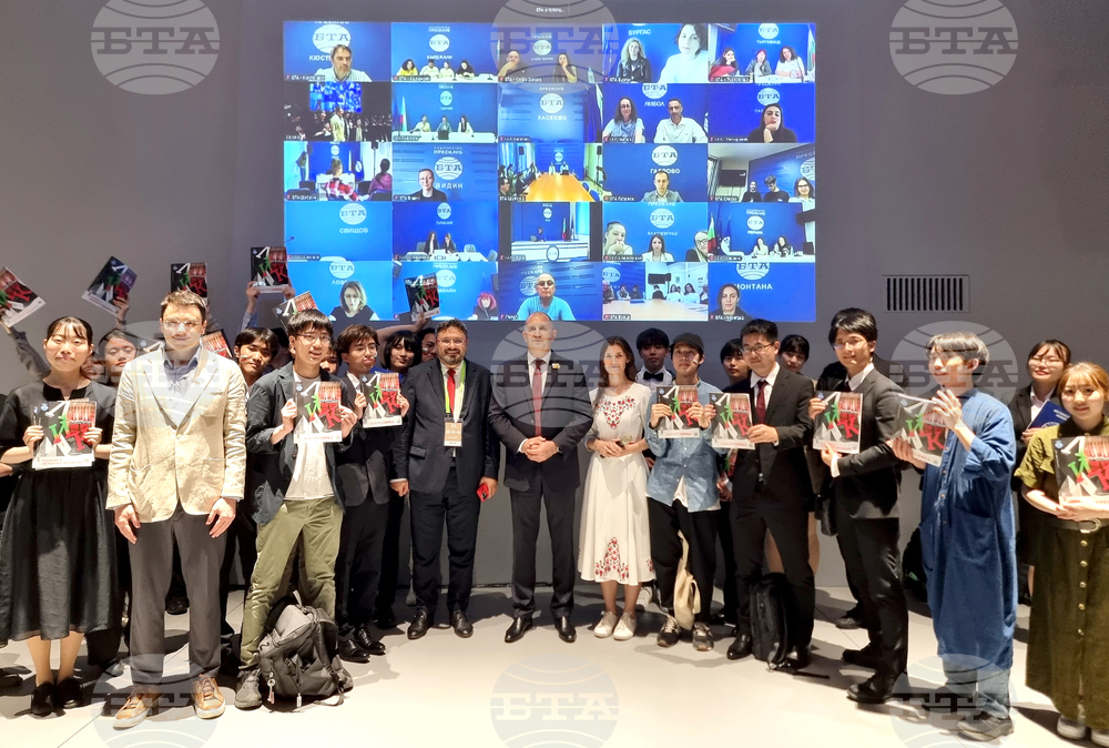 President Radev, BTA Director General Present LIK's April Issue in Osaka