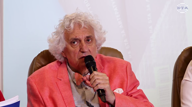 Списание ЛИК е сцена както на българската култура, така и на общуването между културите, каза доц. Георги Лозанов