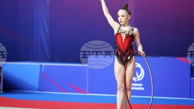 Световната вицешампионка Стилияна Николова проведе Мастърклас по художествена гимнастика в Сингапур