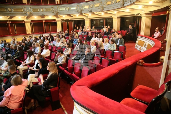 Сърбия - Народен театър