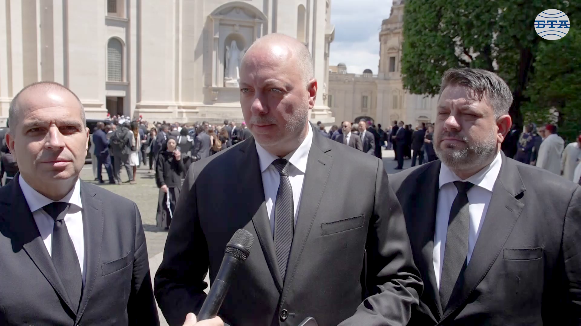 Премиерът Росен Желязков поздрави папа Лъв XIV и изрази увереност, че отношенията между България и Ватикана ще се развиват възходящо