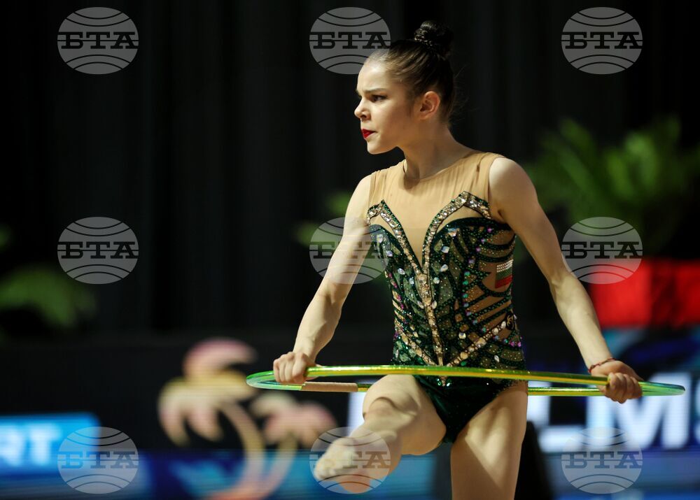 Дара Стоянова се класира седма в многобоя и ще играе на финалите на обръч и на топка на турнира Гран При в Тарту