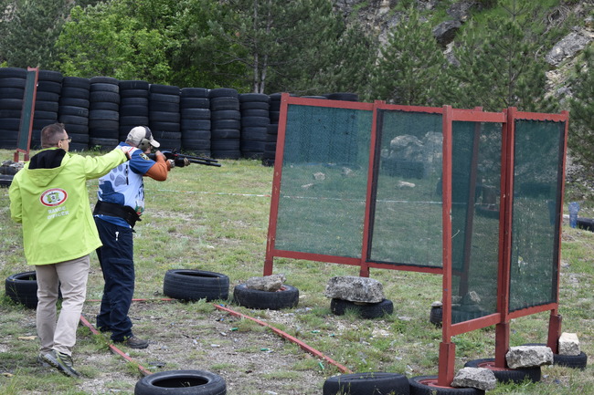 Общо 41 състезатели от три държави участваха в Държавното първенство по динамична стрелба с гладкоцевно оръжие в разградското село Ушинци 