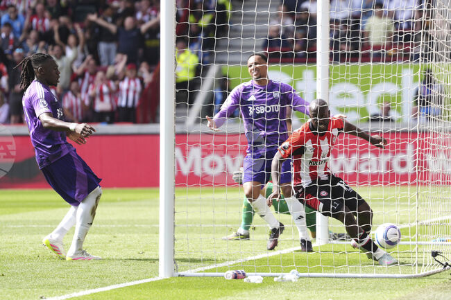 Нюкасъл ще предложи над 40 милиона евро за Виса от Брентфорд