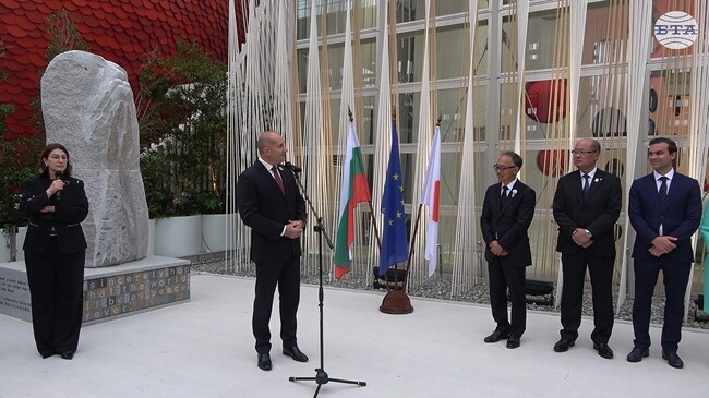 България може уверено да си сътрудничи с Япония във високотехнологичните сектори на бъдещето, каза в Осака президентът Румен Радев