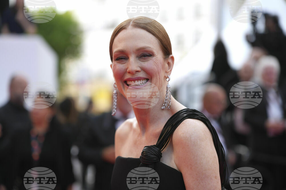 France Cannes 2025 The Phoenician Scheme Red Carpet
