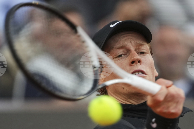 Синер ще си сътрудничи с бившия треньор на Надал