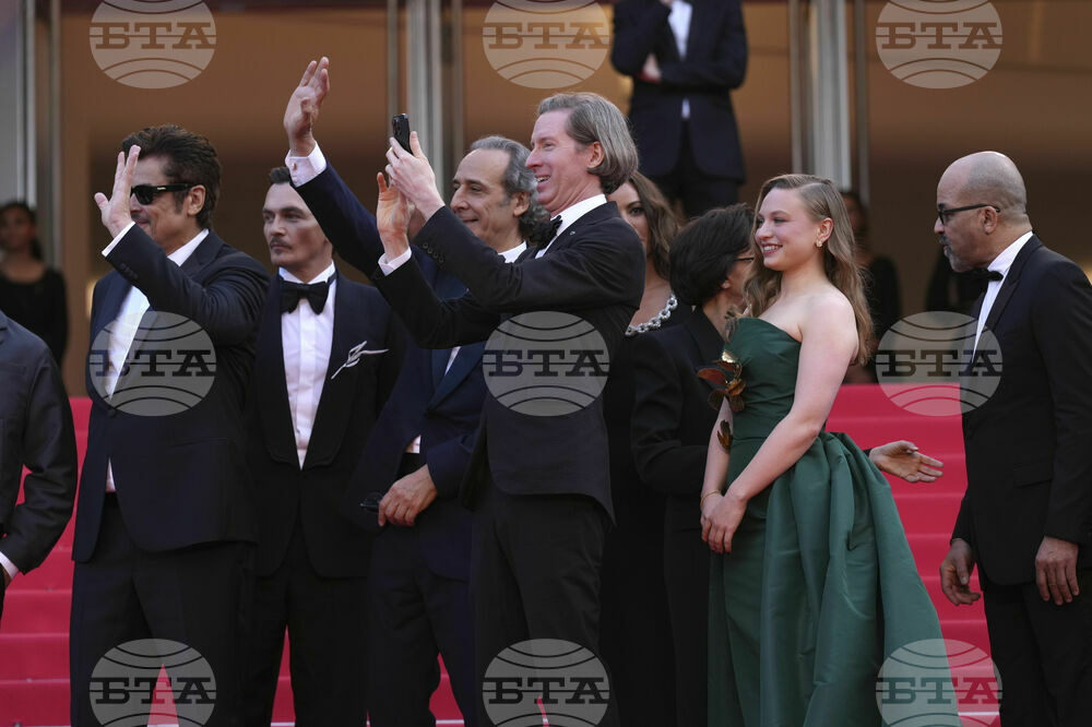 France Cannes 2025 The Phoenician Scheme Red Carpet