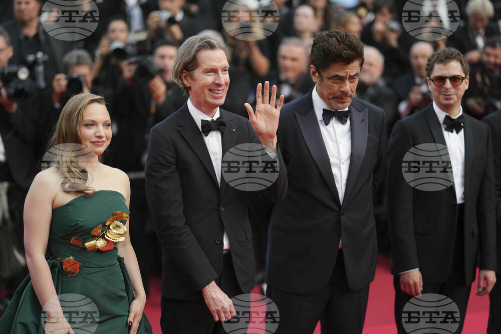 France Cannes 2025 The Phoenician Scheme Red Carpet