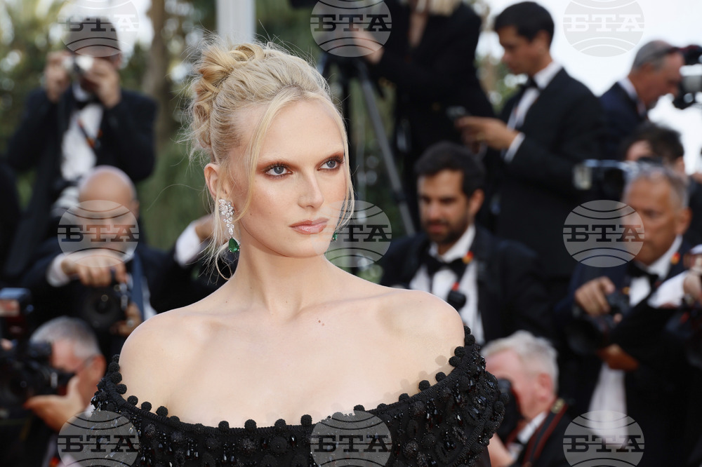France Cannes 2025 The Phoenician Scheme Red Carpet
