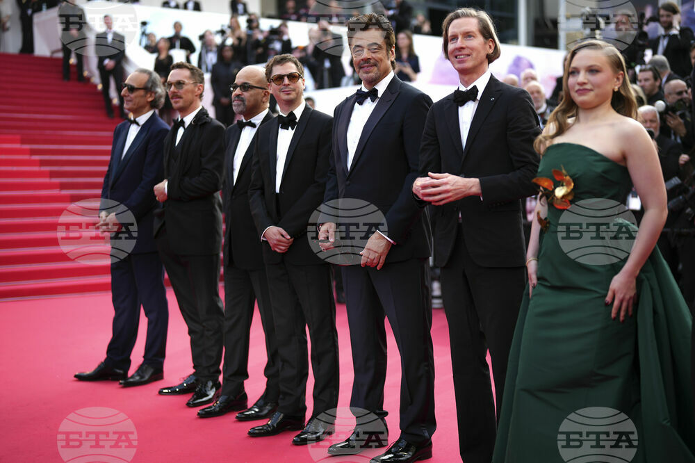 France Cannes 2025 The Phoenician Scheme Red Carpet