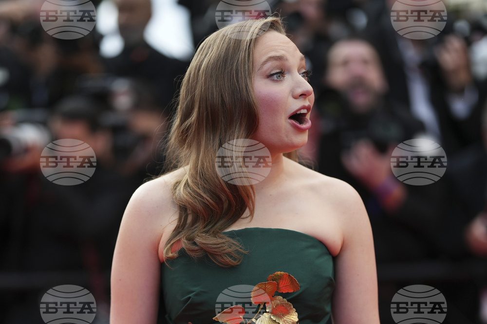 France Cannes 2025 The Phoenician Scheme Red Carpet