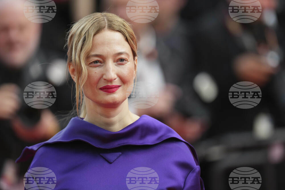 France Cannes 2025 The Phoenician Scheme Red Carpet