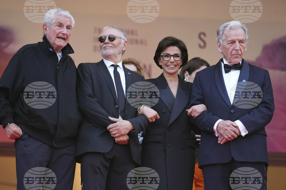 France Cannes 2025 The Phoenician Scheme Red Carpet