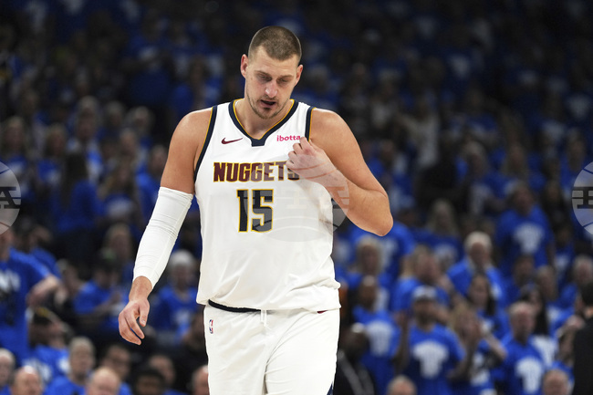 Сърбинът Никола Йокич е информирал Денвър Нъгетс, че няма да подпише удължаване на договора си през лятото