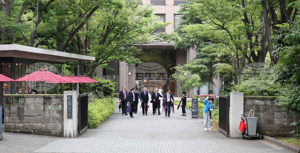Япония - Румен Радев - принцеса Такамадо - Университет "Васеда" - изложба