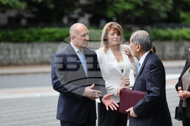 Япония - Румен Радев - принцеса Такамадо - Университет "Васеда" - изложба