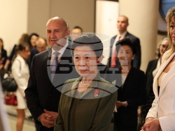 Япония - Румен Радев - принцеса Такамадо - Университет "Васеда" - изложба