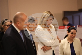 Япония - Румен Радев - принцеса Такамадо - Университет "Васеда" - изложба