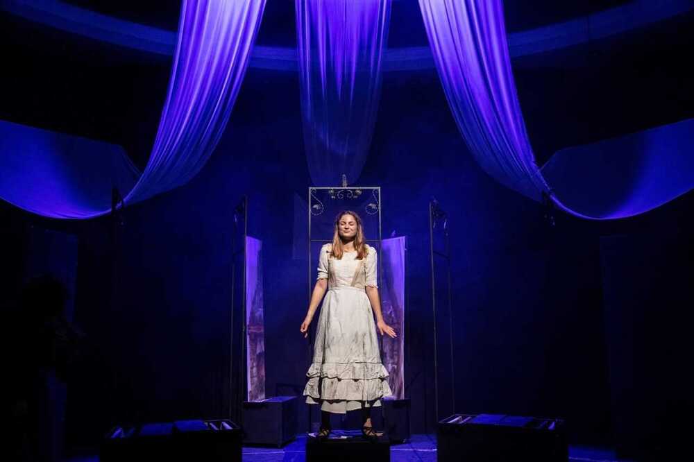  Сливенският драматичен театър „Стефан Киров“ спечели Наградата за музика на фестивала „Вълшебната завеса“ в Търговище